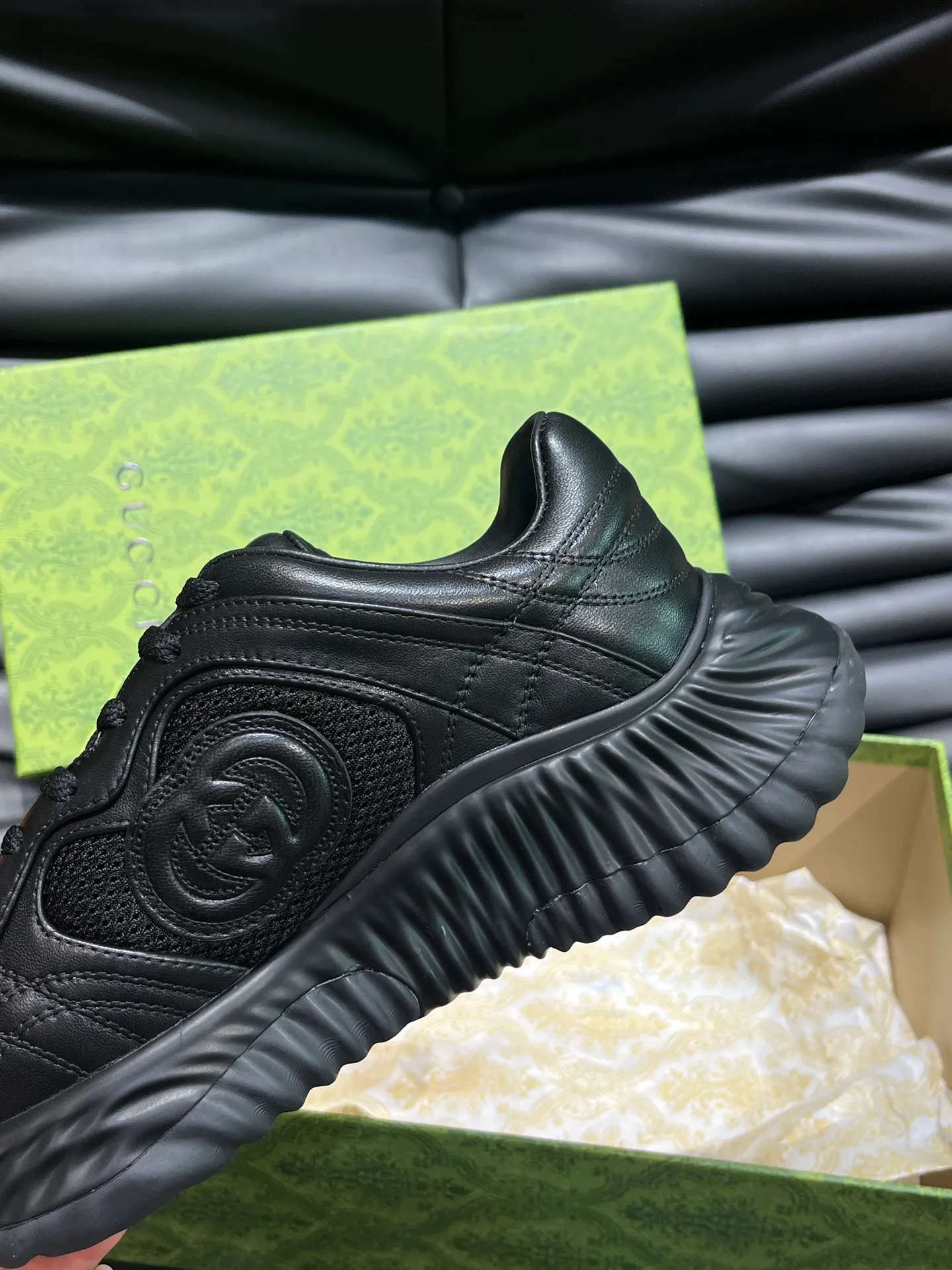 Men's Men's Shoes💰p760 "Gucc*" Ri Men's Men's Shoes💰p Men's Men's Shoes💰ple Series 2024ss👫Couple Style Casual Sports Shoes, buy the original and accurately reproduce it! Restore the quality of details, Gucci Ri men's shoes 💰p men's shoes 💰ple series sports shoes are made with innovative stitching technology to create a flowing texture like water. The leather design is paired with three-dimensional interlocking Double G leather patches and Gucci letter metal accessories, creating a free flowing texture of the entire shoe with a 3D effect. A classic and versatile piece that feels super comfortable on your feet! Female 35-40 Male 38-45